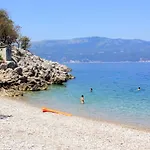 8094b Apartament *
