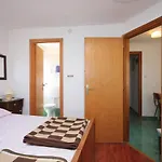 8094b Apartament Beli