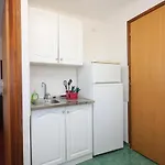 8094b Apartament Beli