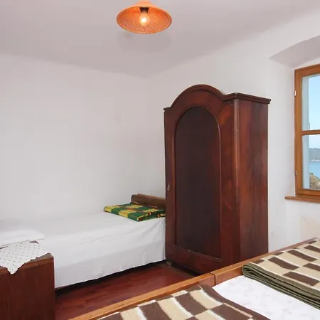 8094b Apartment Beli