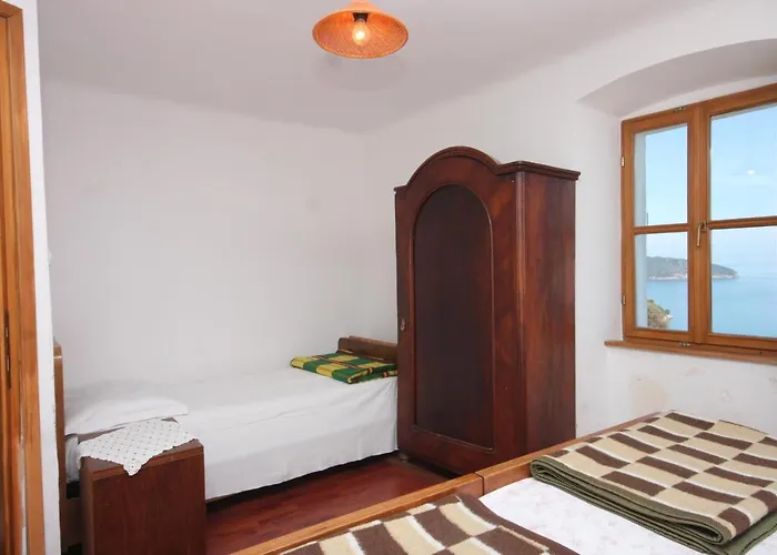 8094b Apartment Beli